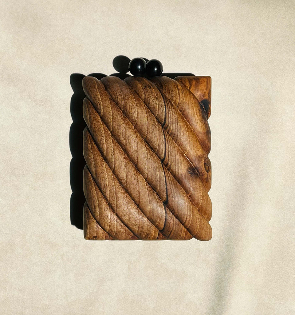 FLUTED BAG