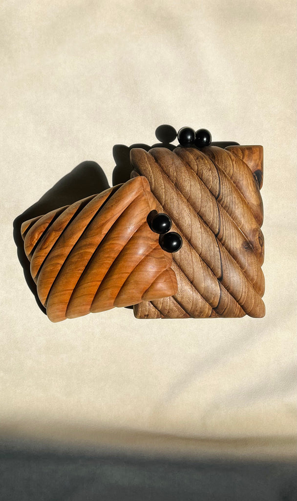 FLUTED BAG